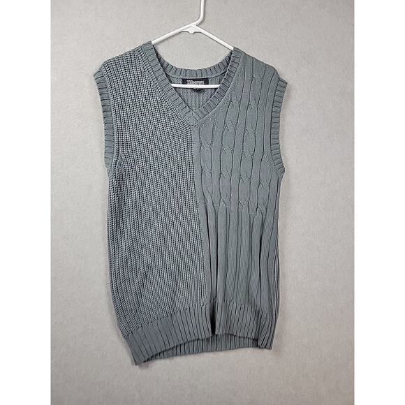 Men's V-Neck Sweater in Gray - Picture 1 of 12